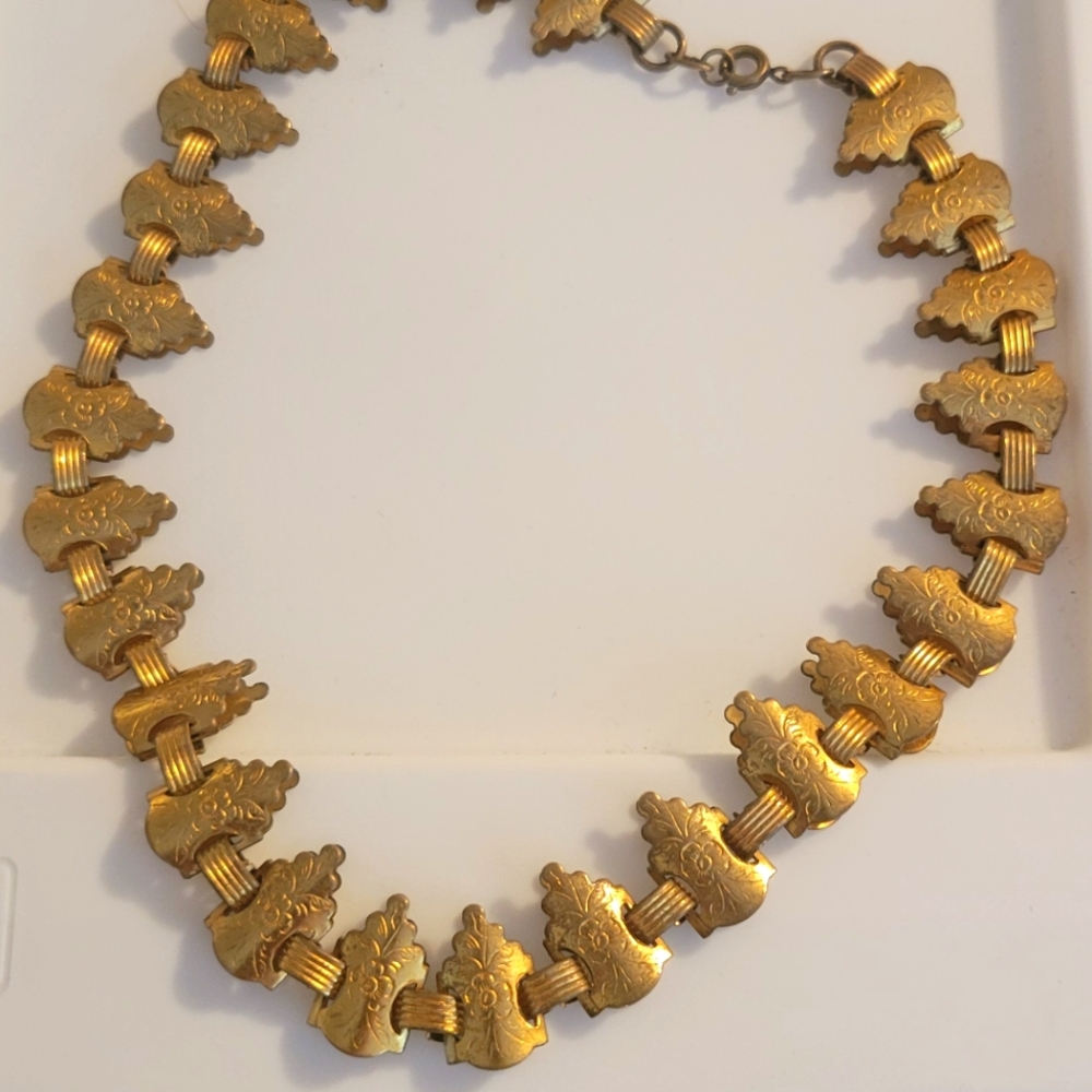 Gold Haaram Necklace With Etched Floral Design